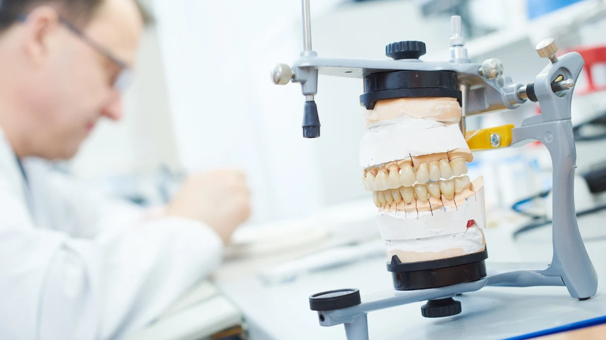 Diferença entre implante e prótese dentária